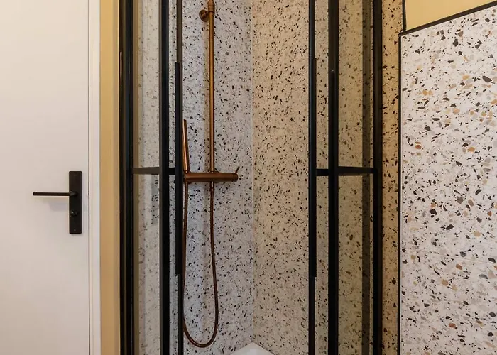 Grand Studio Refait A Neuf Paris 16 - 4P - Flat-Guest